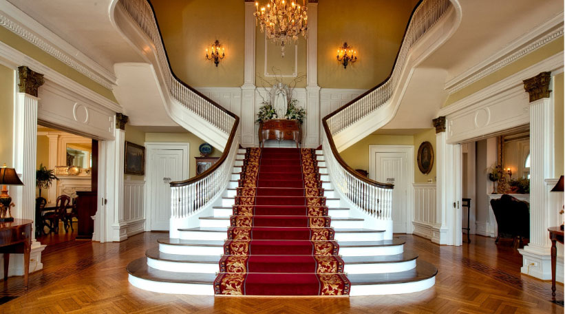 Tips for Creating a Dramatic Staircase