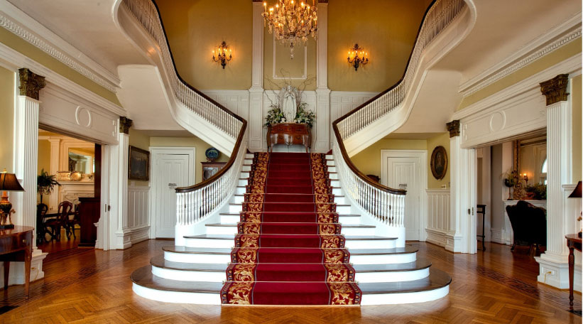 Tips for Creating a Dramatic Staircase