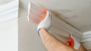 Best Practices for Painting Trim and Molding Wallauers